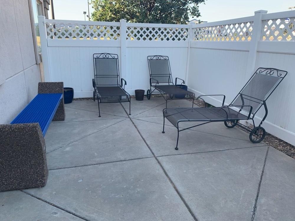 Comfort Inn Garden City Exterior photo
